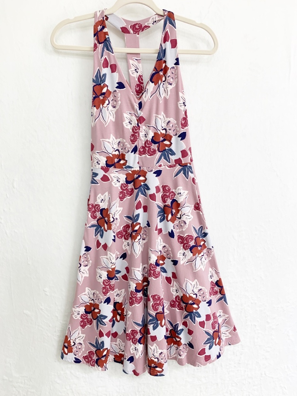 Pact Fit & Flare Gathered Halter Dress in Fresh Flora Lavender Haze Sz XS - Picture 2 of 15
